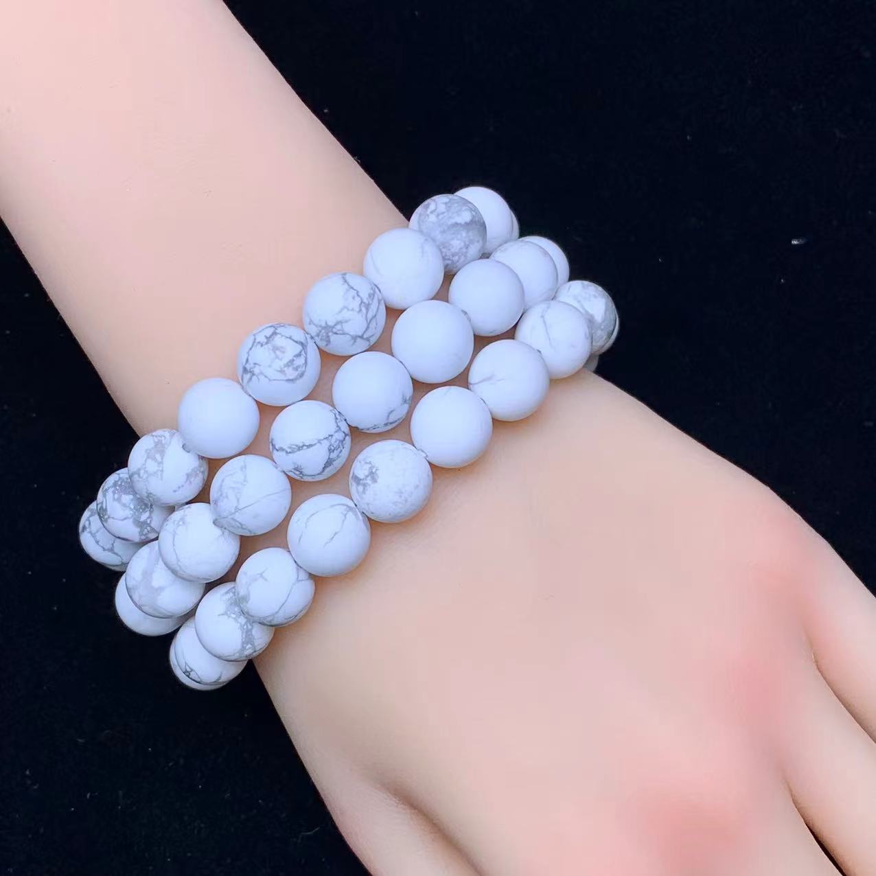 Matt Howlite Bracelet 10mm 1pc (S376)