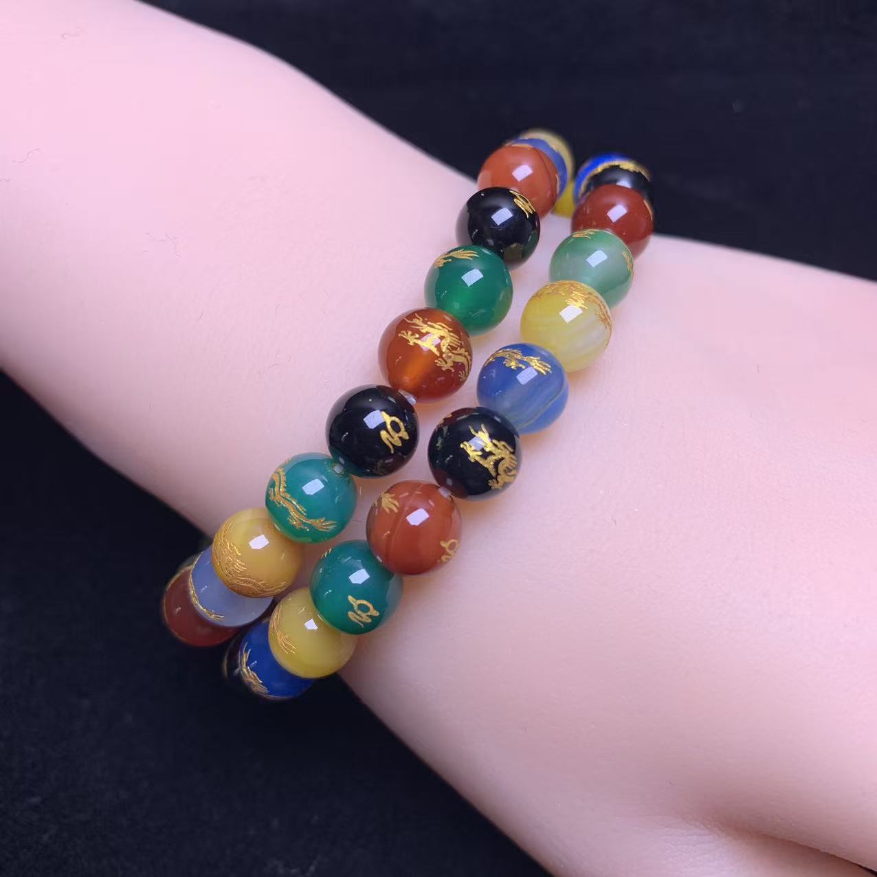 Armband aus Regenbogenachat (gefärbt) 8mm 1St (SL1055)