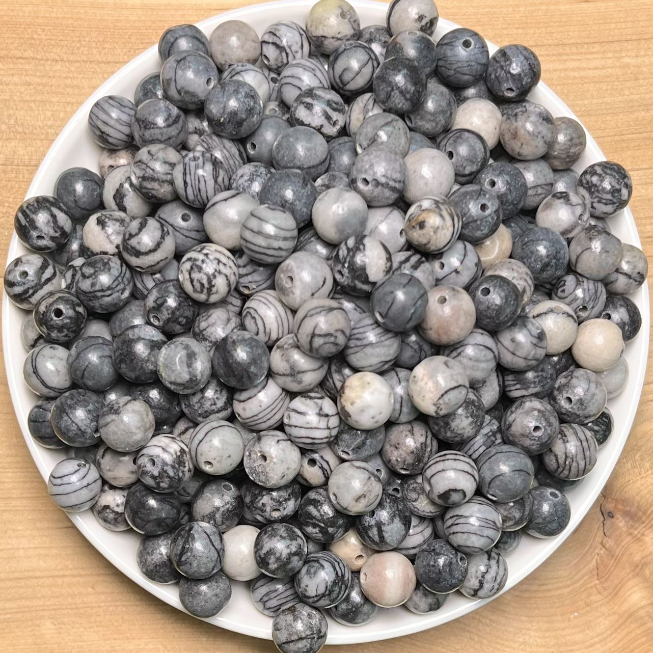 Black Network BUY 1 GET 1 FREE bead 132pcs_ 8mm 1 bowl(BOGO52)