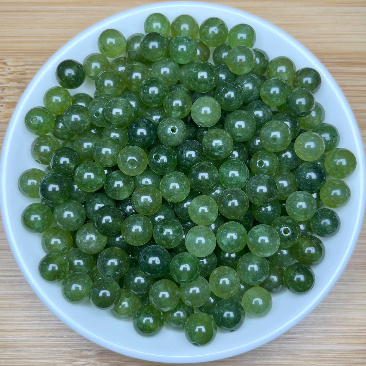 Green Chalcedony(DYED) bead 132pcs_ 1 bowl 8mm(DYED32)