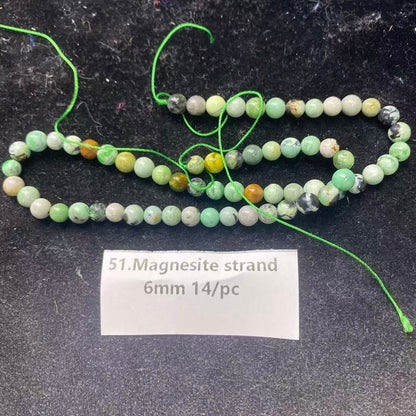 Eine Schale Kristallperlen – Felicity – kann 6 Armbänder herstellen. 6.15