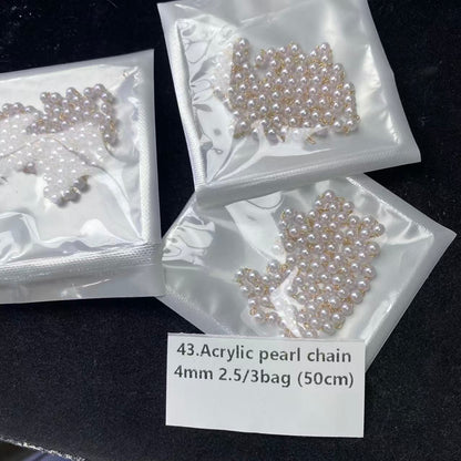 Eine Schale Kristallperlen – Felicity – kann 6 Armbänder herstellen. 6.15