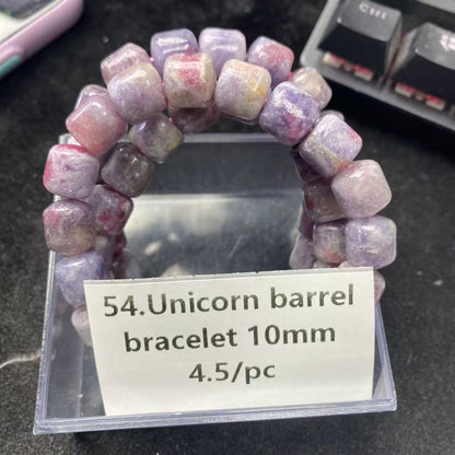 Eine Schale Kristallperlen – Felicity – kann 6 Armbänder herstellen. 6.15
