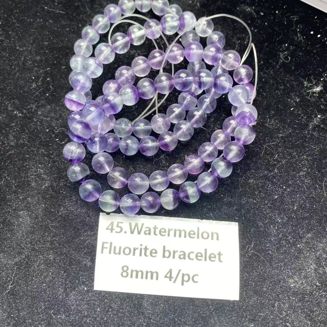 Eine Schale Kristallperlen – Felicity – kann 6 Armbänder herstellen. 6.15