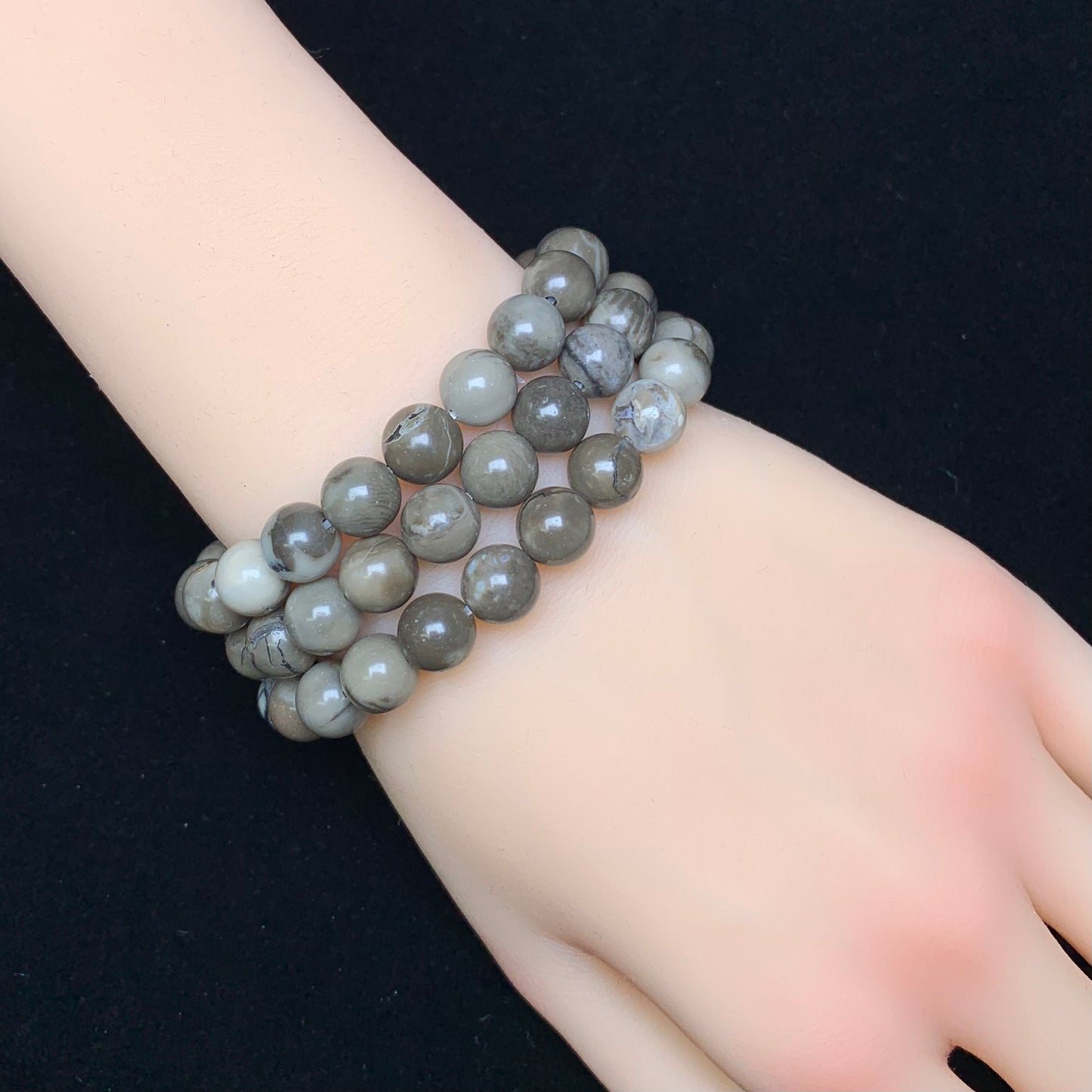 Volcanic agate (uv effect )8mm 1pc (SL240)