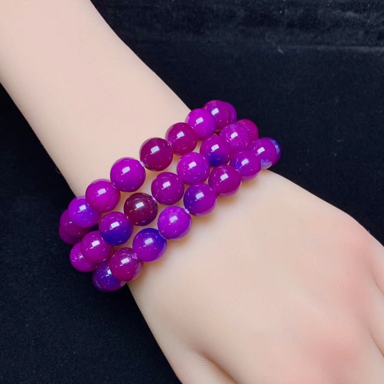 Shugilite Chalcedony（DYED） Bracelet 10mm 1pc (SL374)