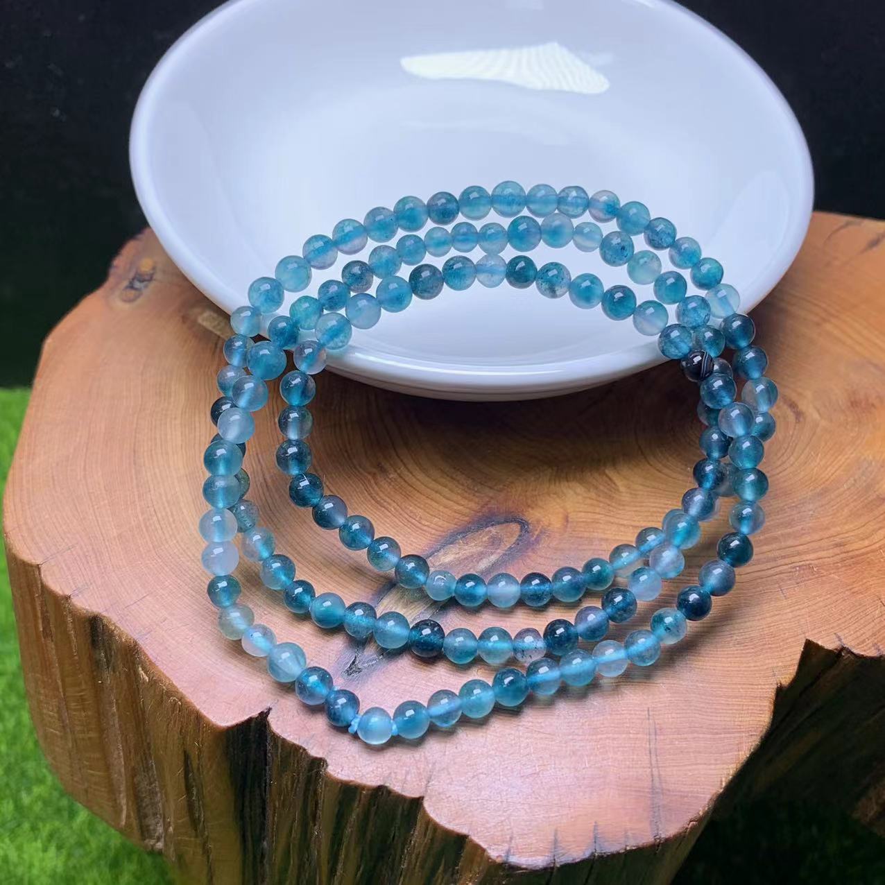 Devil blue Chalcedony (dyed) 3circle bracelet 4mm 1pc (SL774)