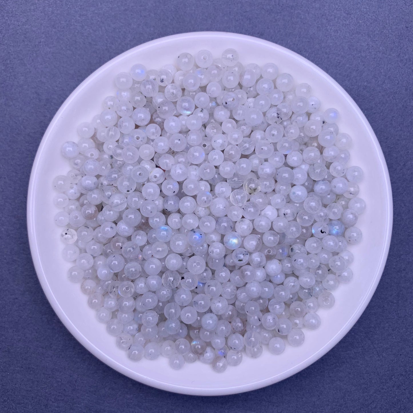 India White Moonstone (pickling free) 320pcs 1 bowl 4mm (Mini15)