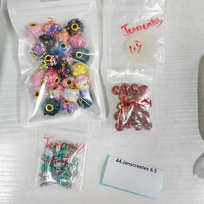 One bowl crystal bead- travis00-can make 6pcs bracelets 10.5