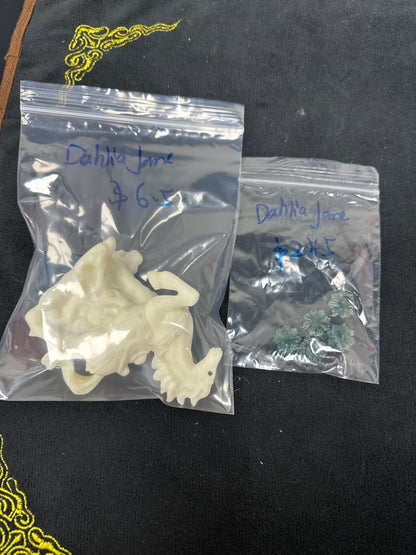 Dahlia Jane/Facebook/Luna 12.24QSSJ