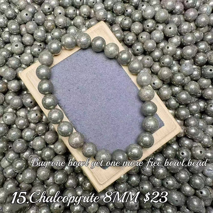 Eine Schale Kristallperlen – Felicity – kann 6 Armbänder herstellen. 6.15
