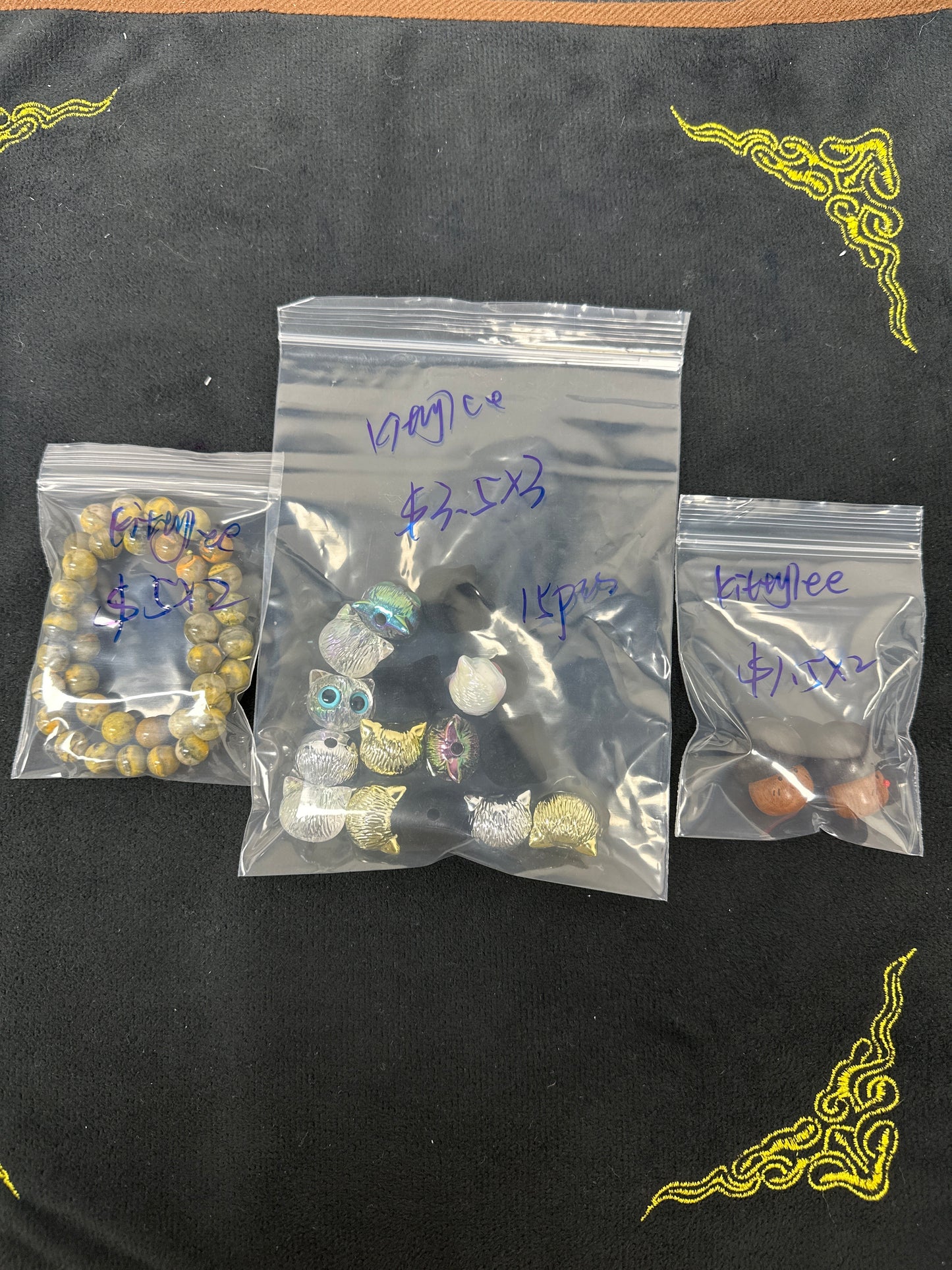 Kittylee/Facebook /Luna 12.23