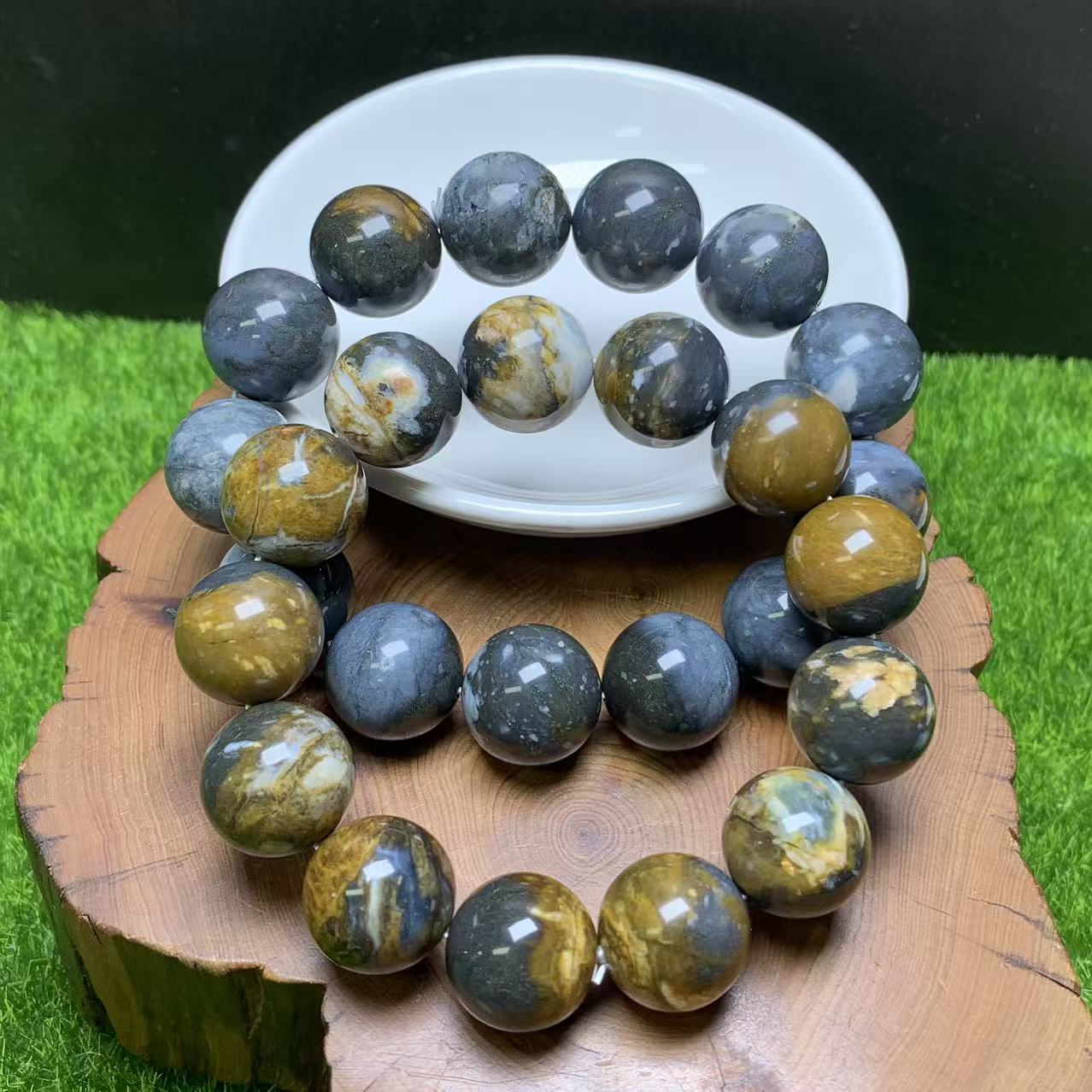 Galaxy Agate（blue opal symbiosis）bracelet 1pc （12mm-19mm）