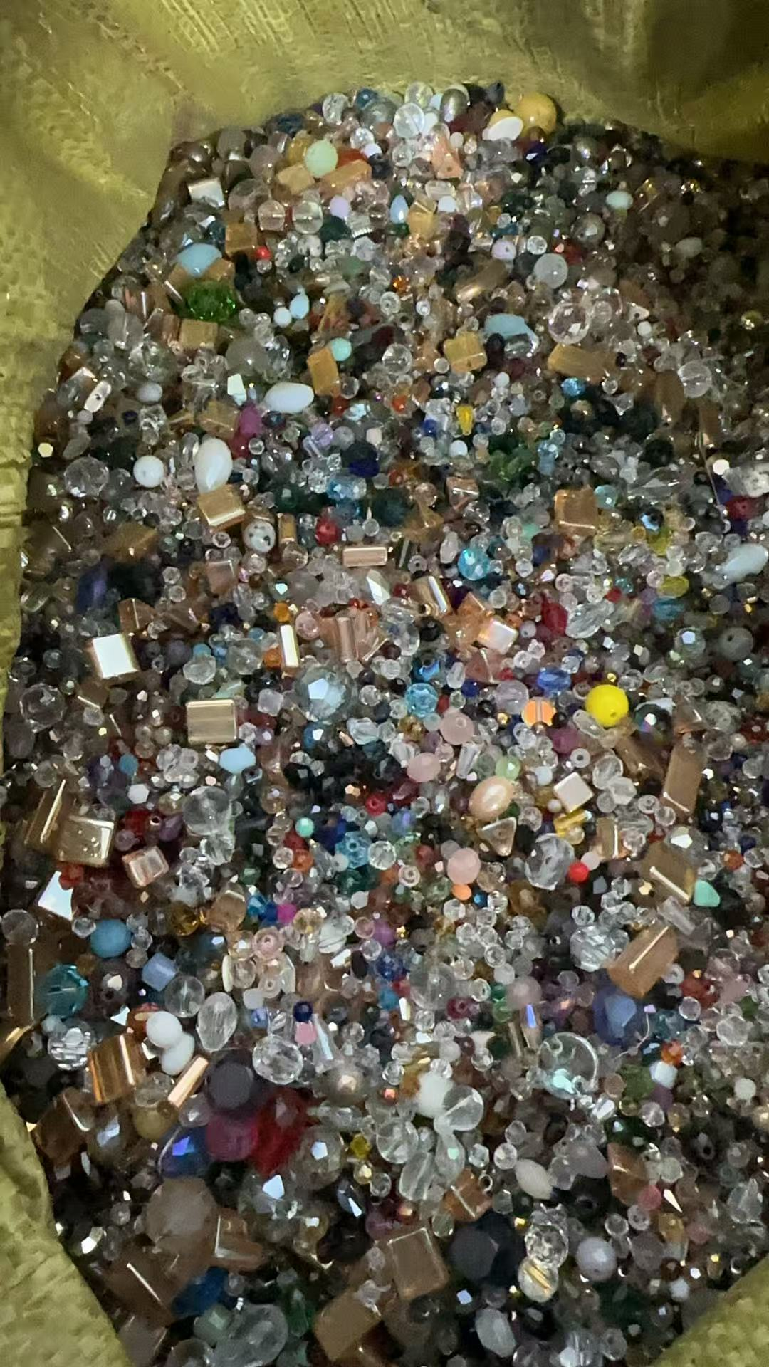21 kilograms of the faceted glass mixed beads