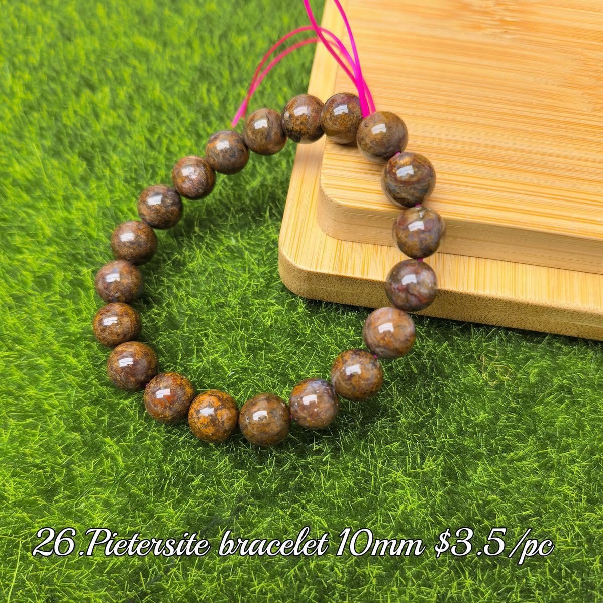 Eine Schale Kristallperlen – Felicity – kann 6 Armbänder herstellen. 6.15