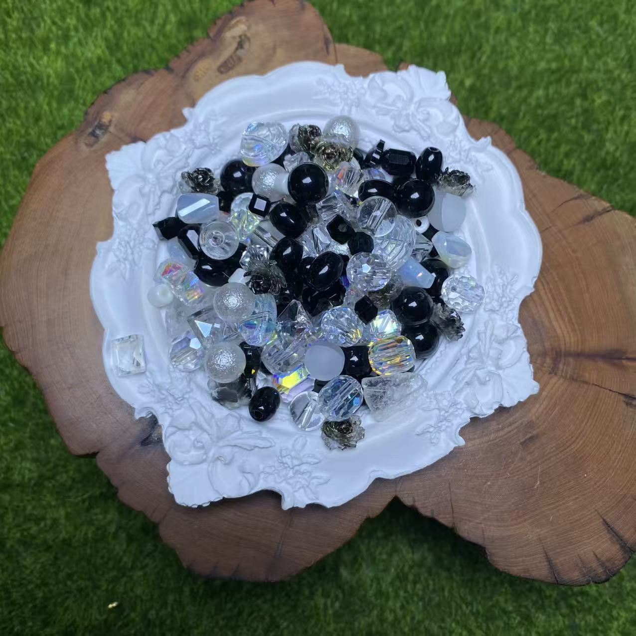 1 Bowl(60g) of Shiny Mix Beads--felicity