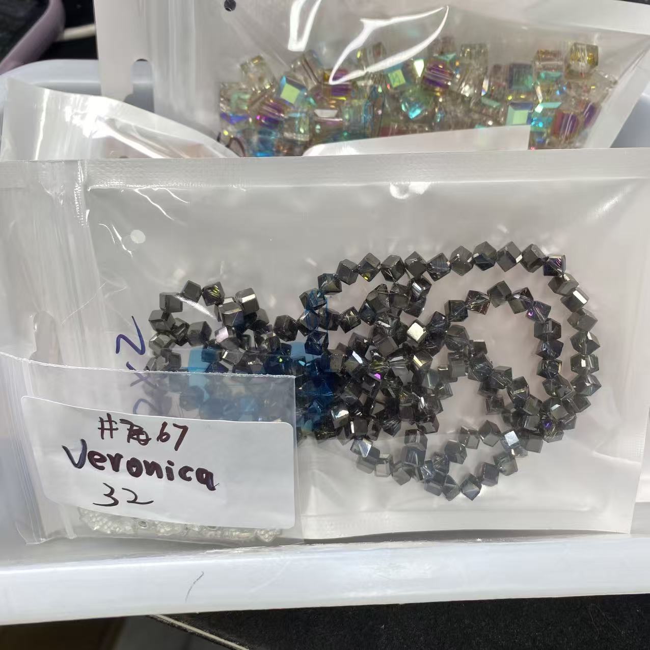 One bowl crystal bead- Felicity-can make 6pcs bracelets 8.22
