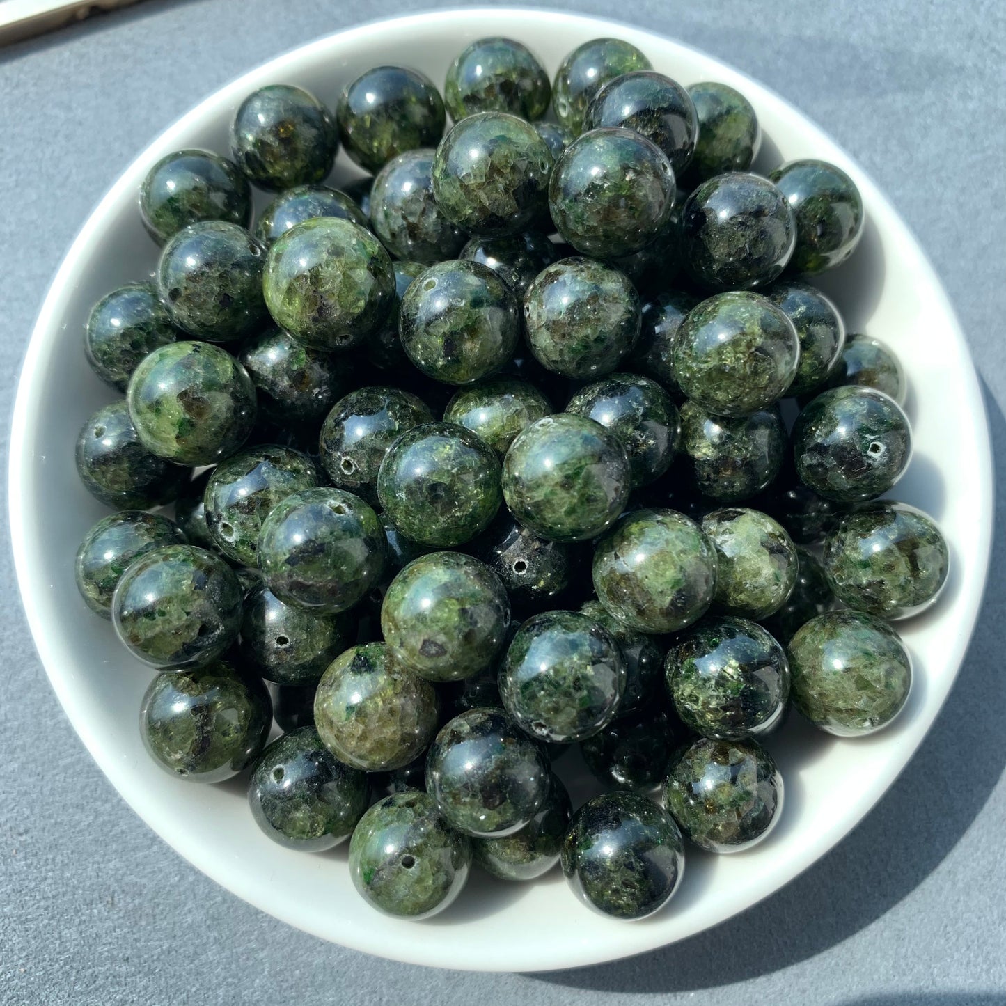 Peridot  bead _ 11mm- 12mm/1 bowl   23$/2spoon 36pcs(VIP80)