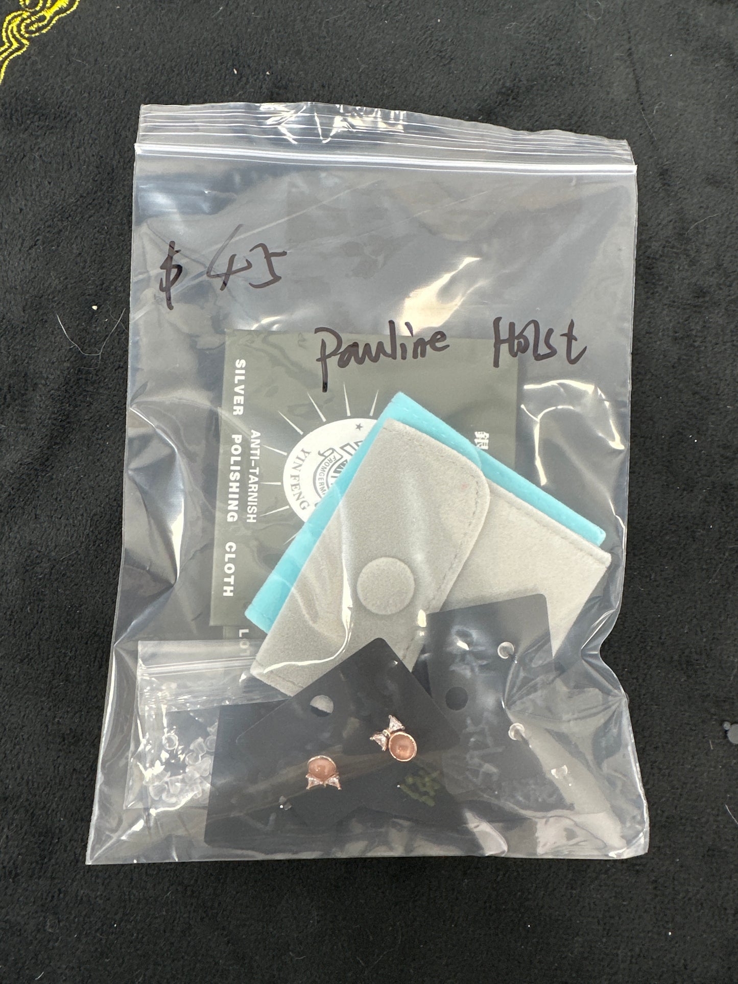 Pauline holst /Facebook/Luna 7.28