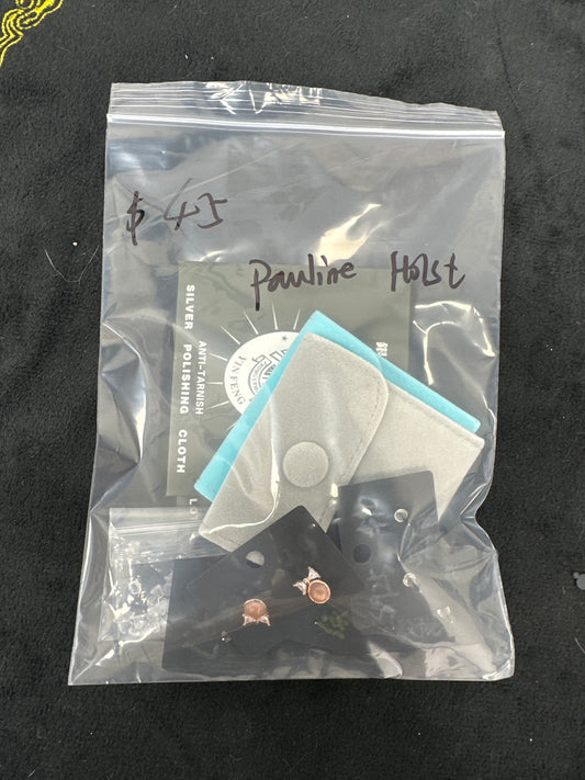 Pauline holst /Facebook/Luna 7.28
