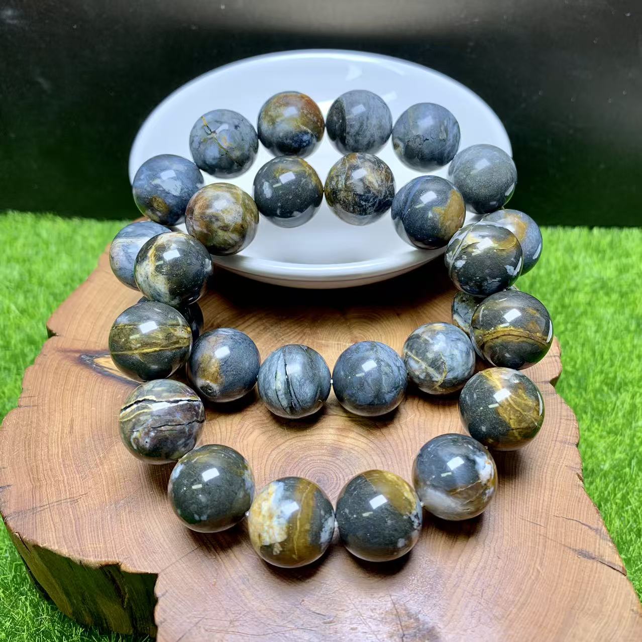 Galaxy Agate（blue opal symbiosis）bracelet 1pc （12mm-19mm）