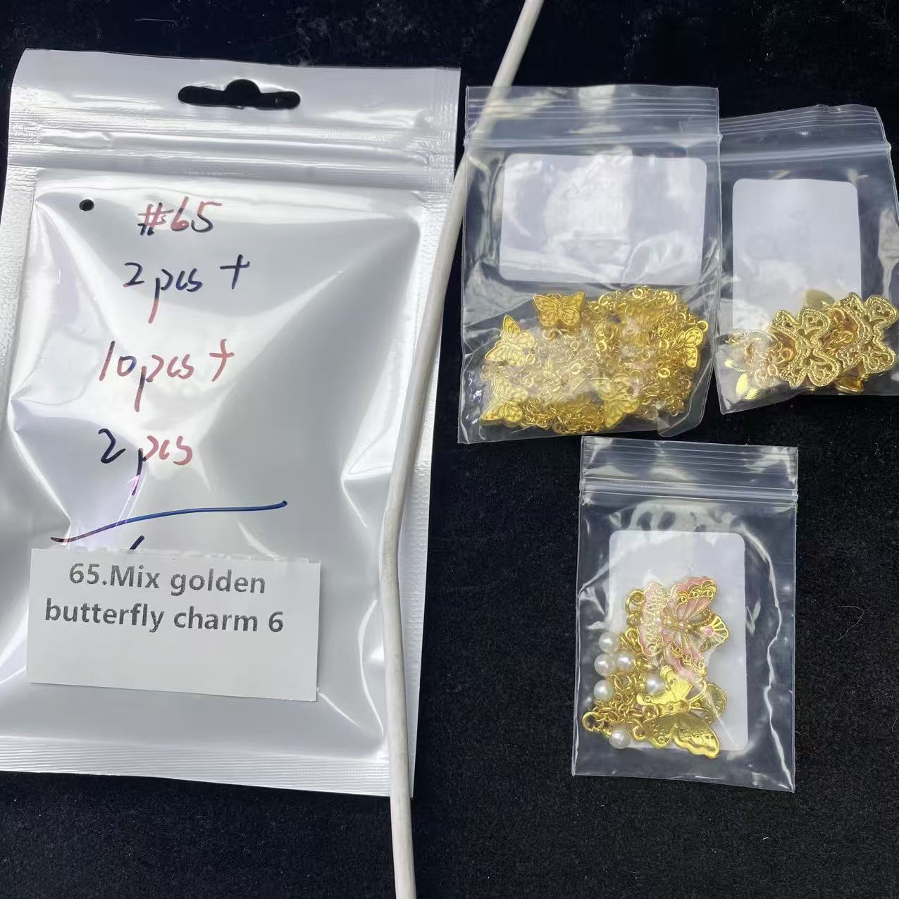 Eine Schale Kristallperlen – Felicity – kann 6 Armbänder herstellen. 6.15