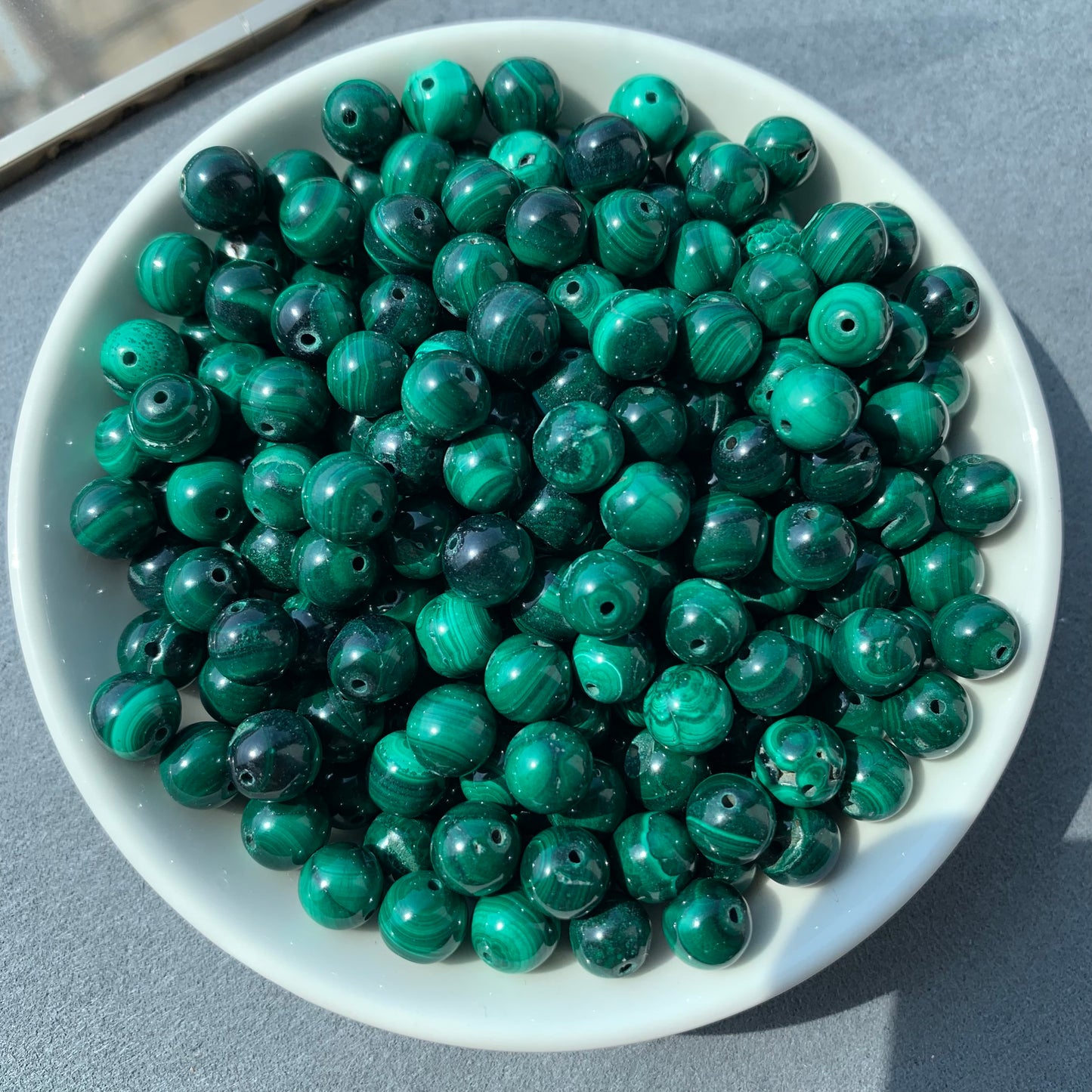 Malachite (With natural crackles)bead 132pcs_ 8mm/1 bowl   24$(VIP87)