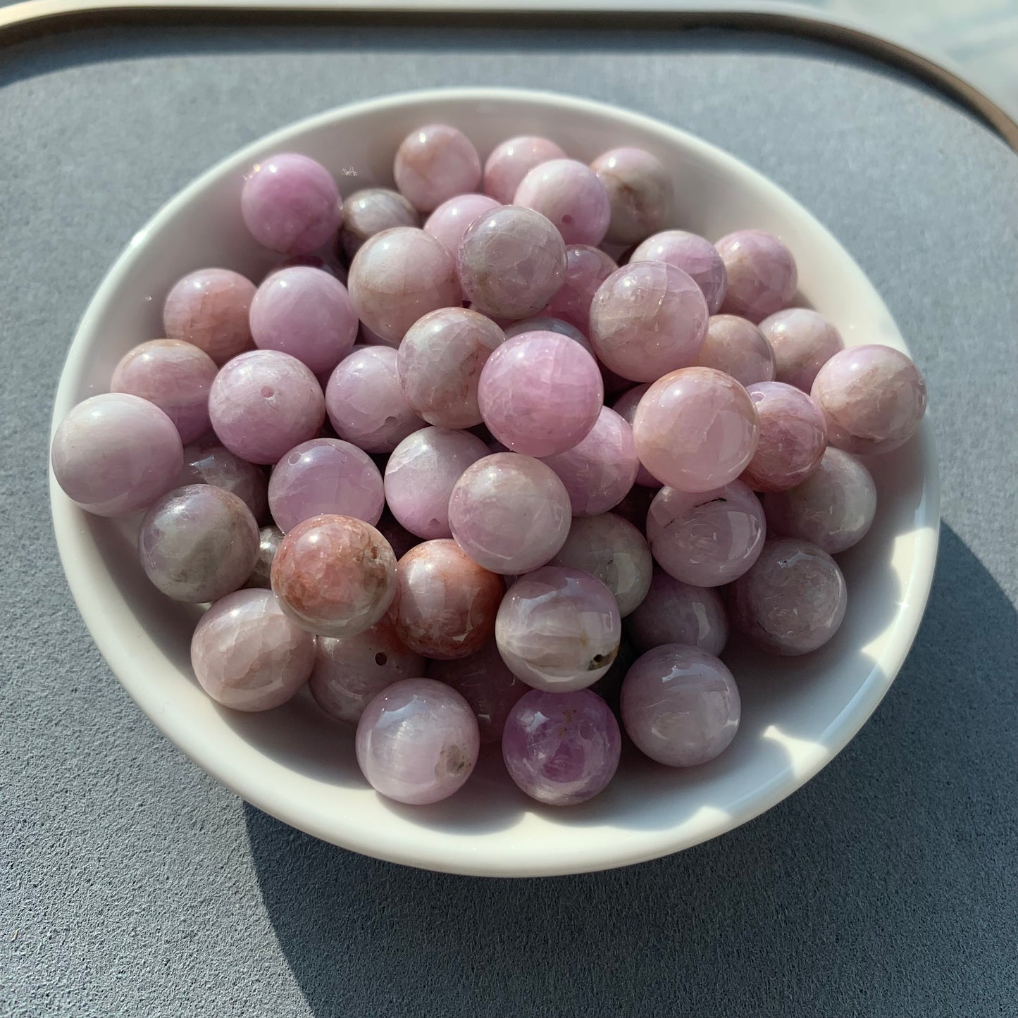 Kunzite bead _ 1 bowl 12mm  23$/4spoon-60pcs (VIP79)