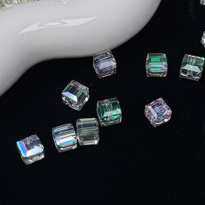 Spring Green Cube Glass Beads 7mm (GL 3)