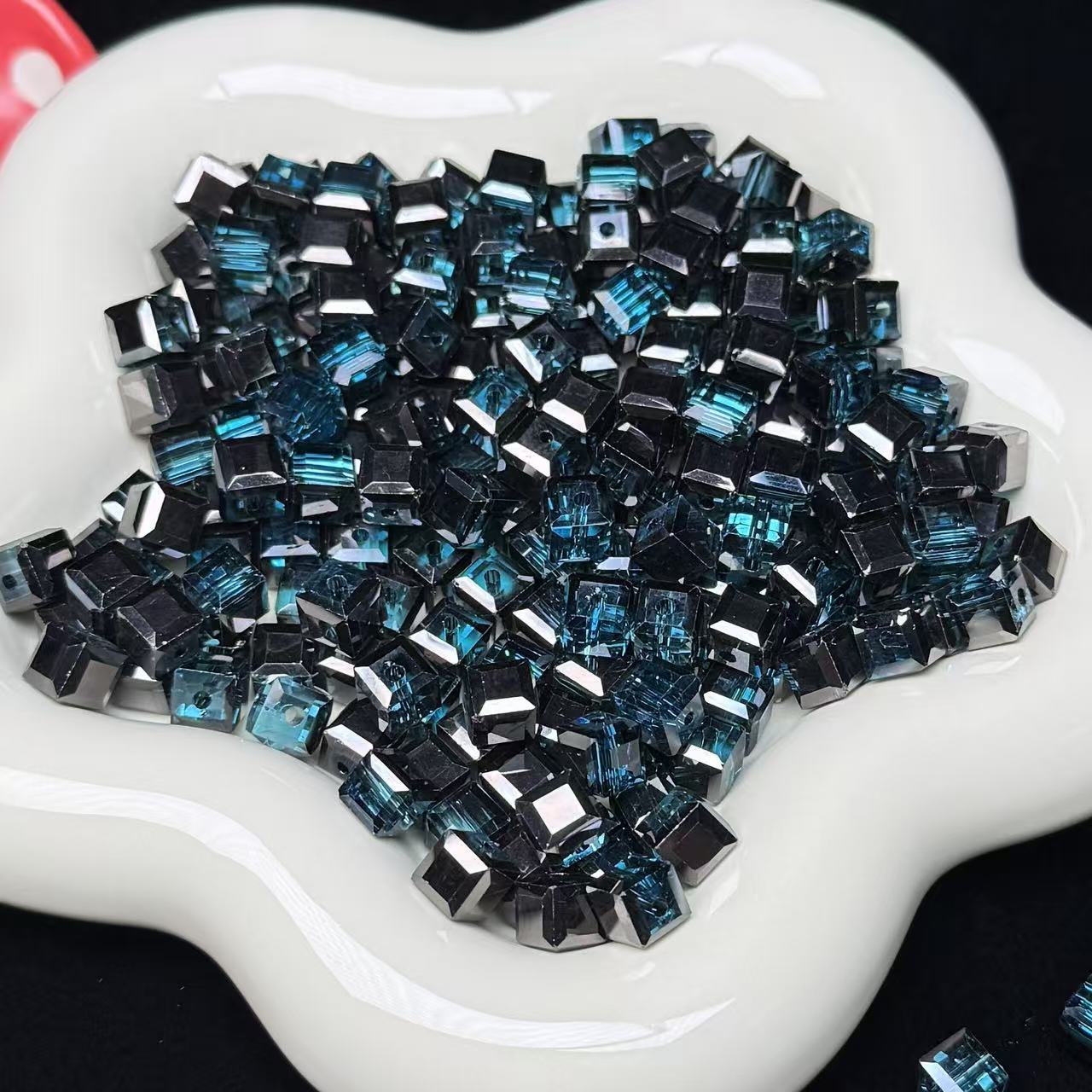 Punk Blue Cube Glass Beads 7mm (GL 10)